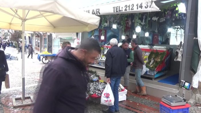 Edirne'de hamsi fiyatları düşüşe geçti