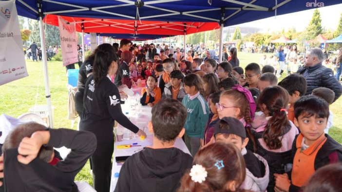 Eskişehir'de bilim yolculuğu başladı