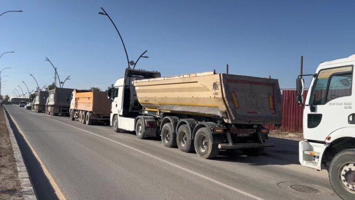 Malatya'da hafriyat kamyonu sürücüleri isyan etti: 'Her gün ceza alıyoruz!'
