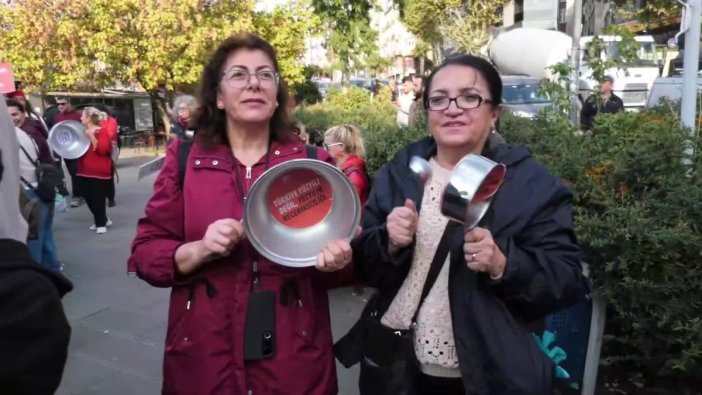 İstanbul'da Boş Tencere Eylemiyle Yoksulluk Protestosu