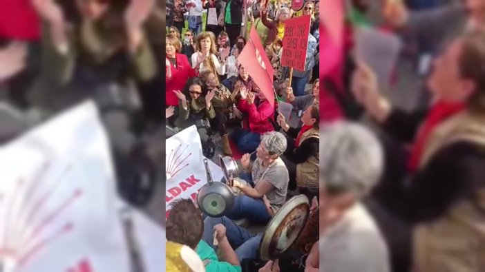Zonguldak'ta kadınlardan dikkat çeken protesto: 'Boş tencere' eylemi