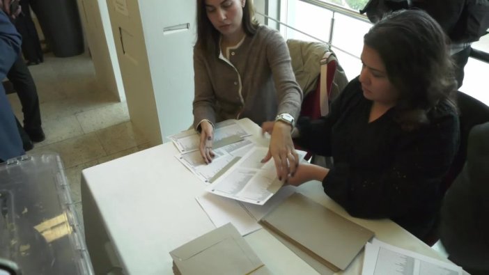 Ümit Erkol, CHP Ankara il kongresinde yeniden başkan seçildi