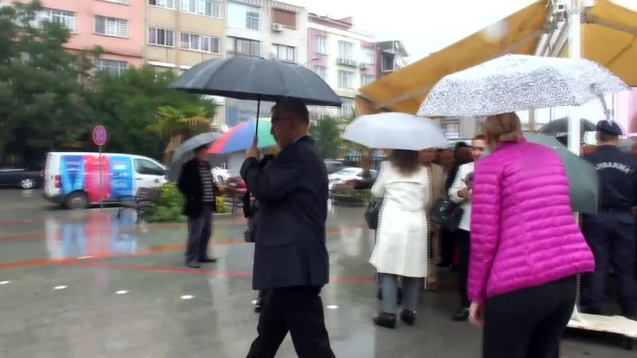 Yağmur altında muhtarlar günü coşkuyla kutlandı