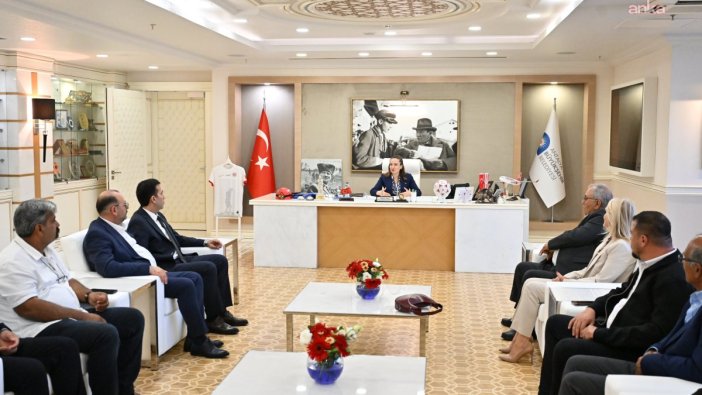 Özdemir, muhtarlara teşekkür etti