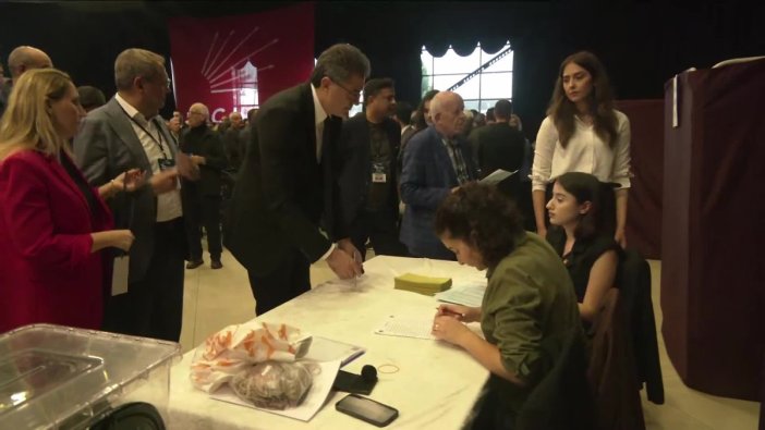 CHP Balıkesir'de delegeler sandık başında