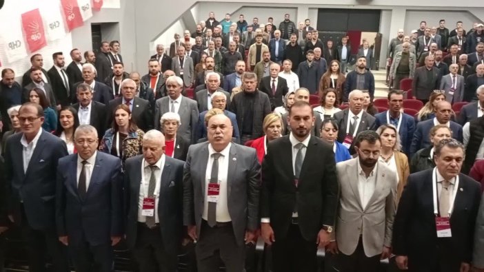 CHP Kars'ta Onur Uludaşdemir yeniden başkan seçildi