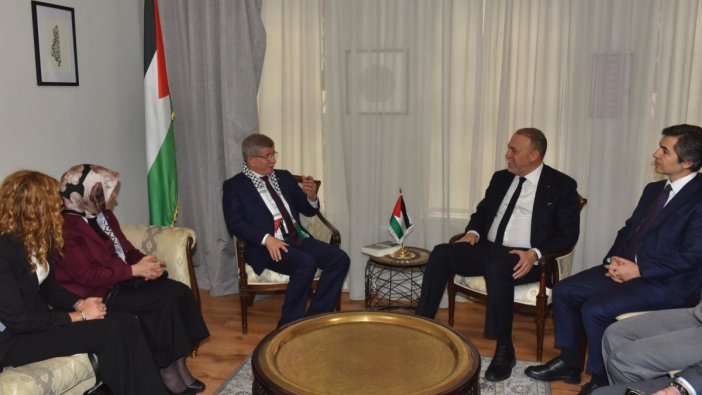 Davutoğlu: Filistin'in bağımsızlık günü geliyor