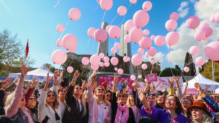 Pembe balonlar gökyüzüne yükseldi, farkındalık mesajı verildi