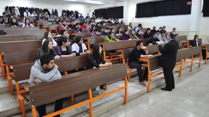 Lisans eğitimi 3 yıla iniyor, öğrenciler ve veliler memnun