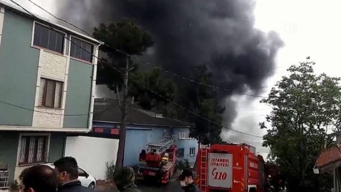 Avcılar'da fabrika yangını