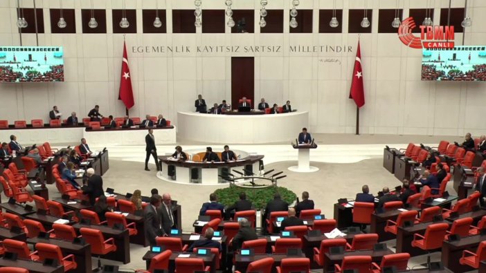 TBMM'de tartışmalı vakıflar kanunu teklifi görüşülüyor