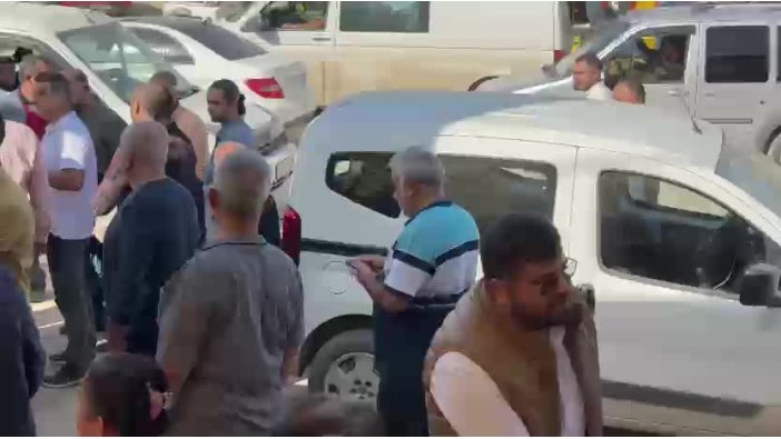 Antakya'da esnaftan elektrik kesintilerine sert tepki