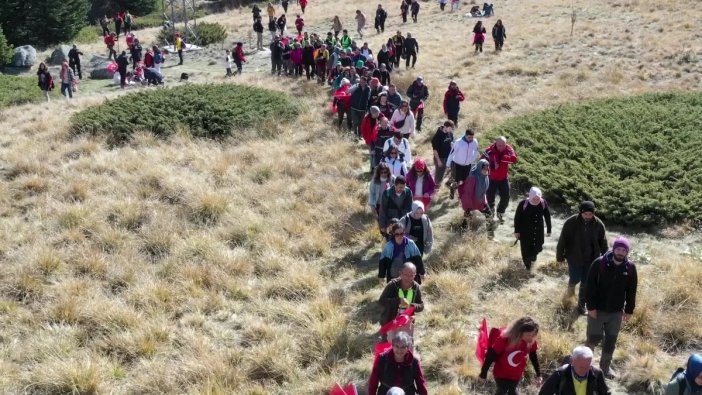 Uludağ'da Cumhuriyet yürüyüşü coşkusu