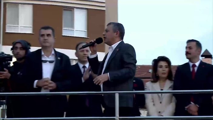 Eskişehir'de vatandaşlar mitingde buluştu, Özgür Özel önemli mesajlar verdi