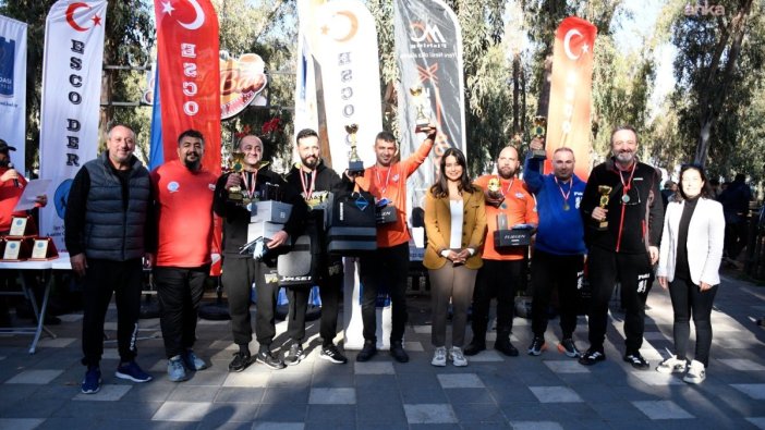 Kuşadası'nda oltalarla heyecan dolu bir gün