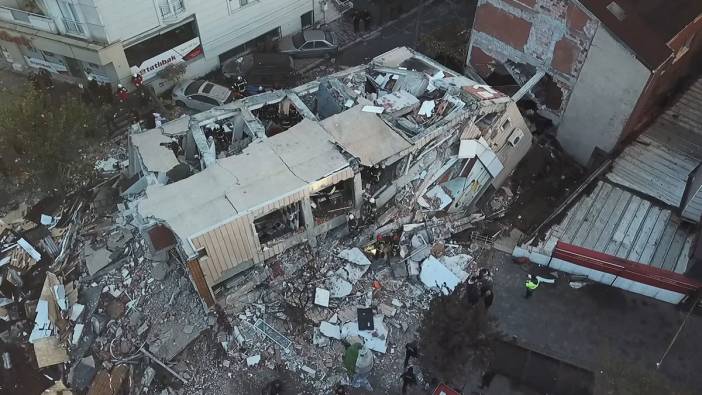 7 katlı bina çöktü! 5 kişi enkaz altında