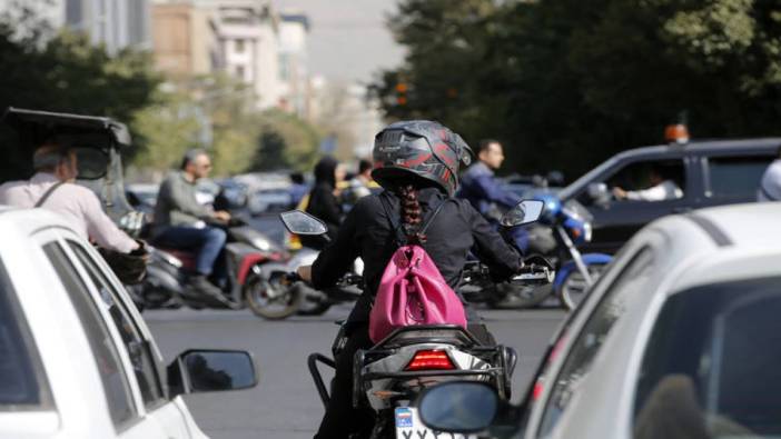 İran’da Kadınlara Motosiklet Ehliyeti: Yeni Dönem Başlıyor