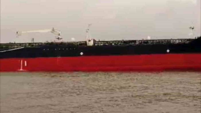 Yalova Açıklarında Denizi Kirleten Geminin Firmasına 17 Milyon Lira Ceza