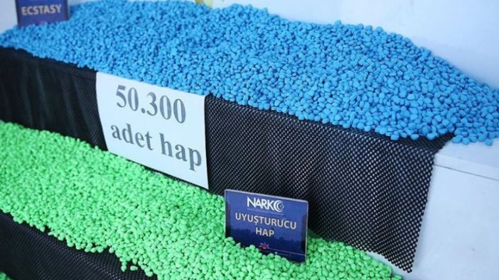 Adana'da tırda 50 bin 300 uyuşturucu hap ele geçirildi