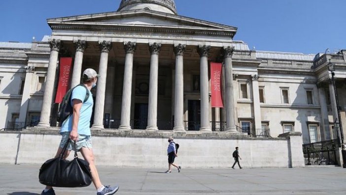 İngiltere'de Kovid-19 önlemleri 4 Temmuz'da büyük oranda kaldırılacak