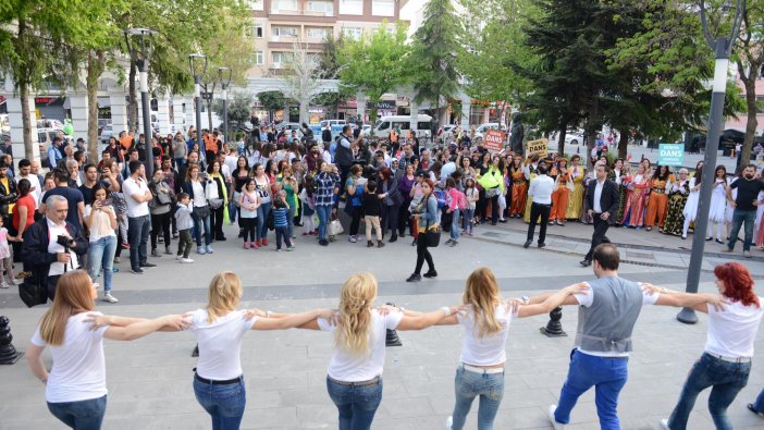 Dansın bayramı Avcılar’da kutlandı