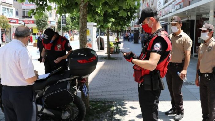 Bolu'da maske takmayan 240 kişiye idari para cezası kesildi