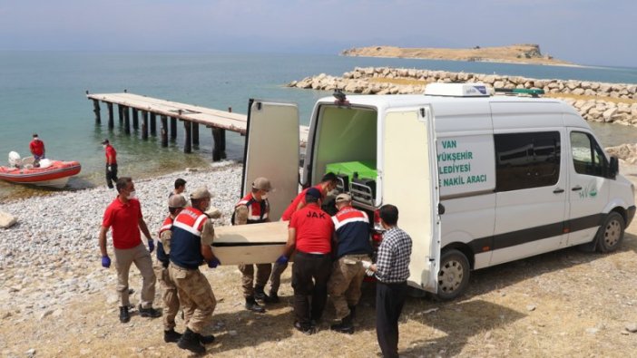 Van Gölü'nde kaybolan 3 kişinin daha cesedi bulundu