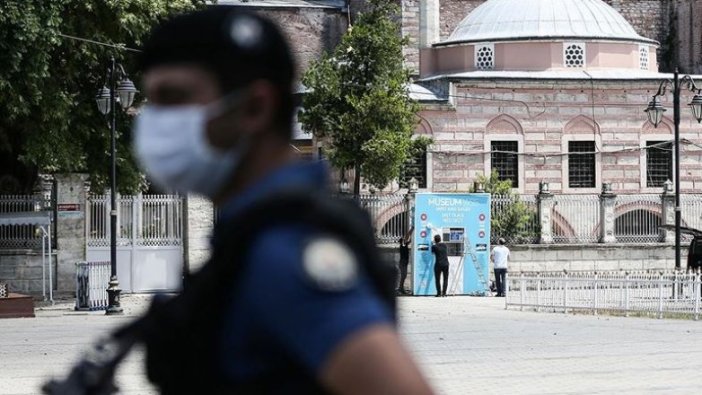 Ayasofya Camisi'nde hazırlıklar sürüyor