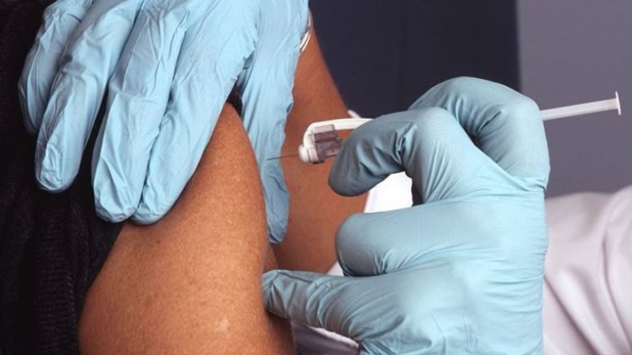 İngiliz hükümeti 90 milyon potansiyel Kovid-19 aşısı için sipariş verdi