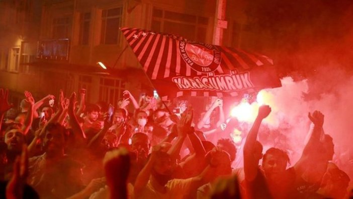 Fatih Karagümrük'te 36 yıl sonra Süper Lig'e yükselmenin sevinci