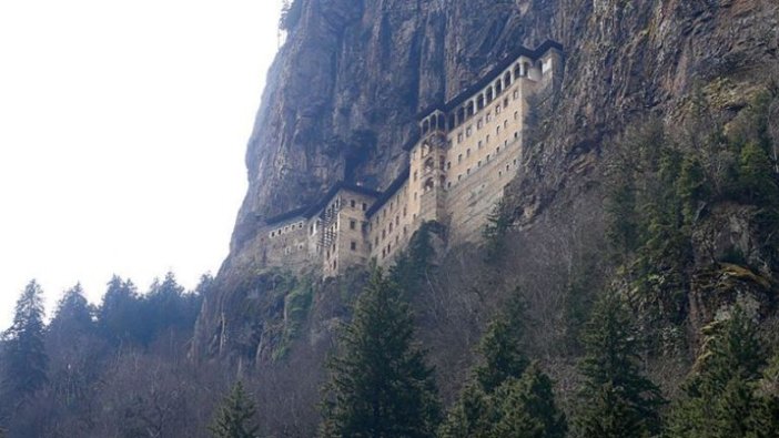 Sümela Manastırı ayine hazır