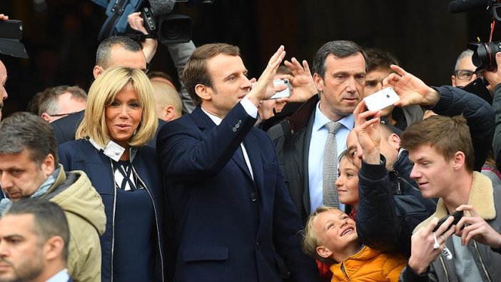 Macron, Fransa'nın yeni cumhurbaşkanı oldu