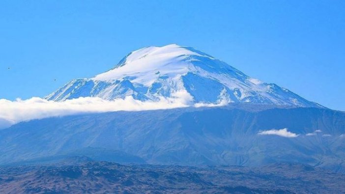 'Türkiye'nin çatısı'na mevsimin ilk karı yağdı
