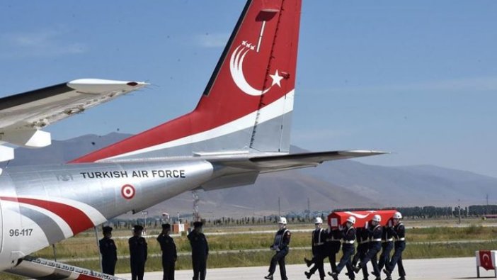 Şehit Uzman Çavuş Çetin Ak için Erzurum'da tören düzenlendi