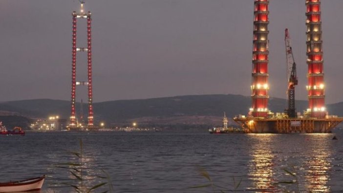 'Simgelerin köprüsü'nde geçici çalışma halatı montajı başladı