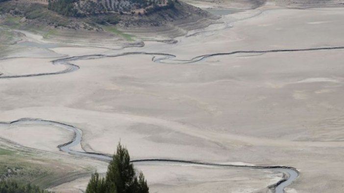 Denizli'deki İnceğiz Kanyonu'nda mevsimsel sıcaklık nedeniyle sular kurudu