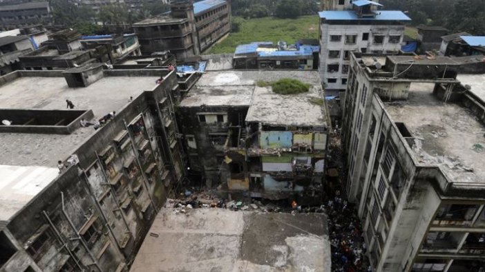 Hindistan'daki çöken binada ölü sayısı 35'e çıktı