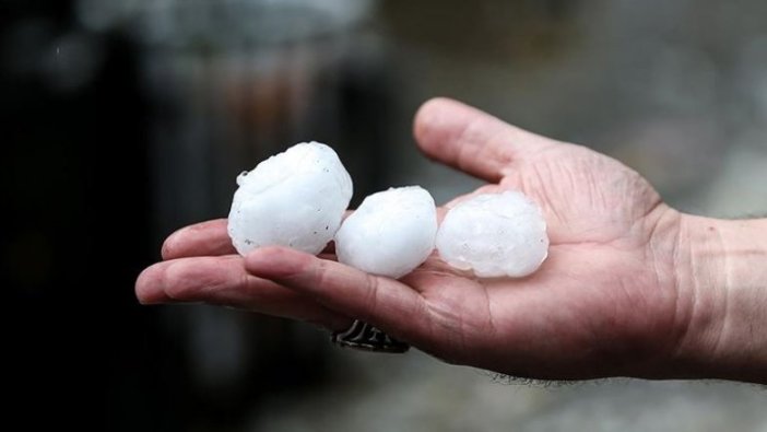 İstanbul'da yağış ve dolu akşama kadar etkili olacak