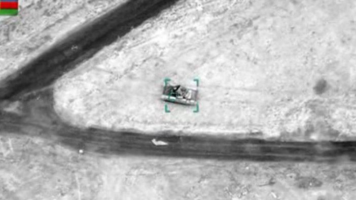 Azerbaycan ordusu, Ermenistan ordusunun çok sayıda zırhlı aracını imha etti