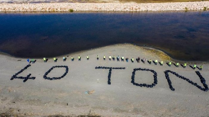 Van Gölü kıyıları ve Akköprü Deresi'nde 45 ton çöp toplandı