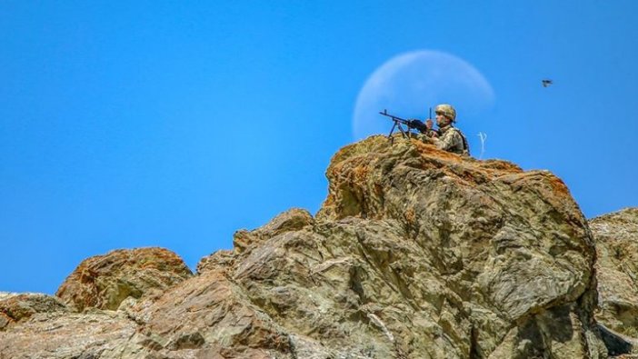 2 terörist etkisiz hale getirildi