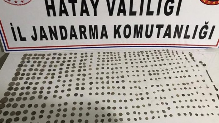 Hatay'da motosiklette 516 sikke ele geçirildi