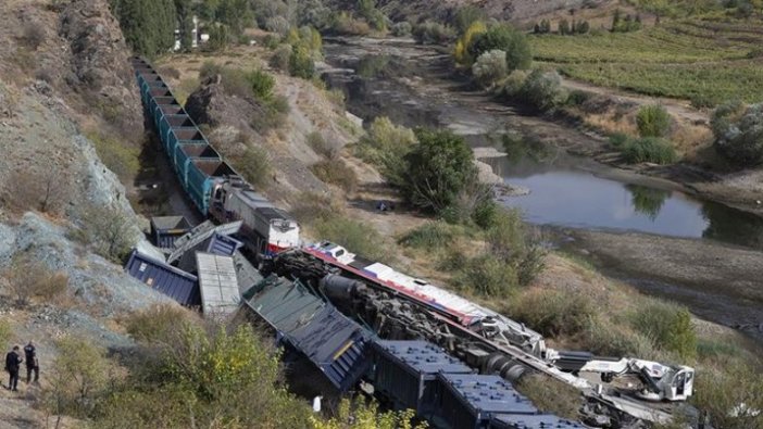 Başkentte tren kazası: 2 ölü, 2 yaralı