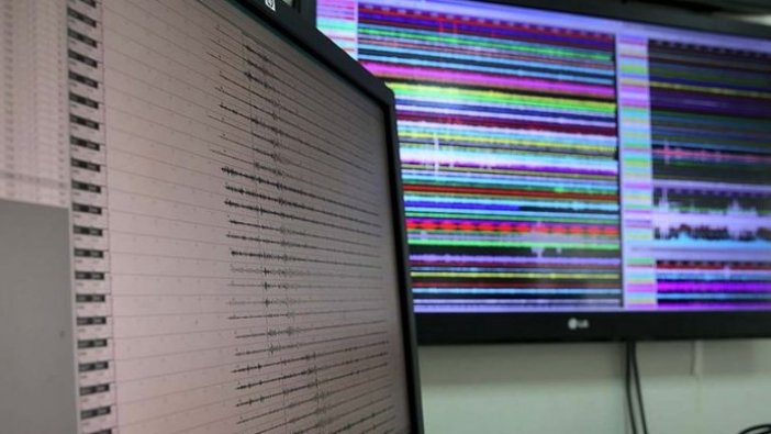 Ege'de korkutan deprem