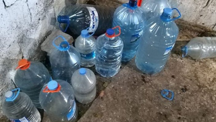 Adana'da bin 55 litre sahte içki ele geçirildi