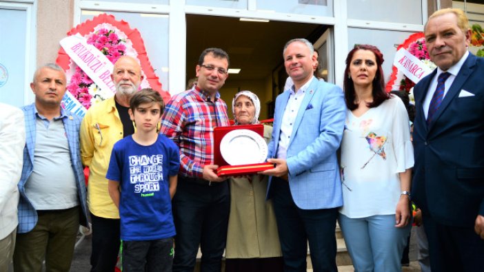 Kaynarca Belediyesi’ne 6 bin kitaplı kütüphane