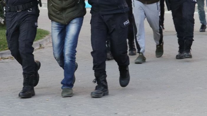 Bursa merkezli FETÖ operasyonunda 13 kişi yakalandı