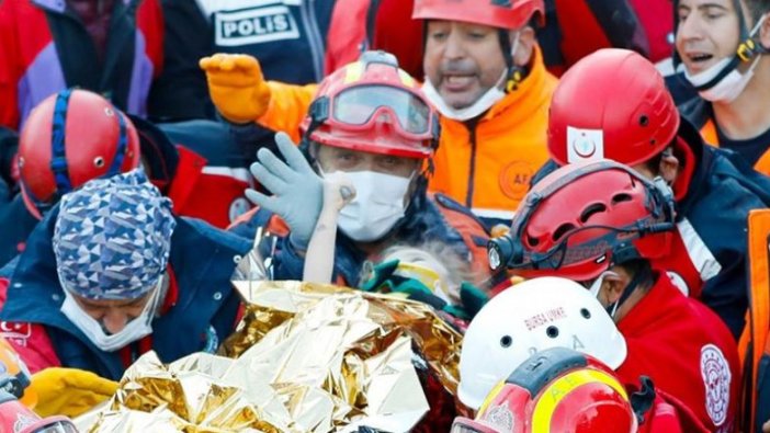 Kahraman itfaiyeci Muammer Çelik o anları anlattı: Elif parmağımı bir tuttu, hiç bırakmadı