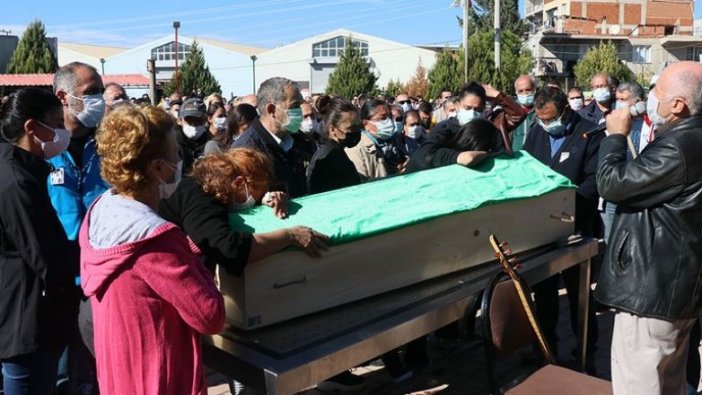 İzmir'deki depremde hayatını kaybedenler son yolculuğuna uğurlanıyor