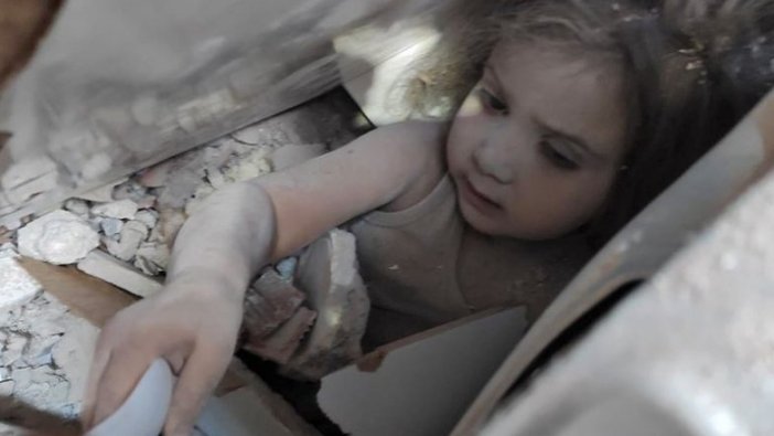 Enkazdan çıkarılan Ayda ambulansta 'köfte ve ayran' istedi